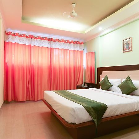 Hotel Treebo Trip Grand Regency Bangalore Esterno foto