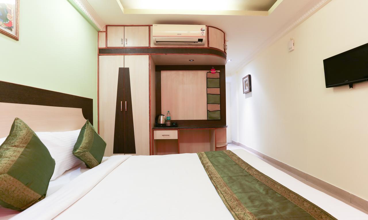 Hotel Treebo Trip Grand Regency Bangalore Esterno foto