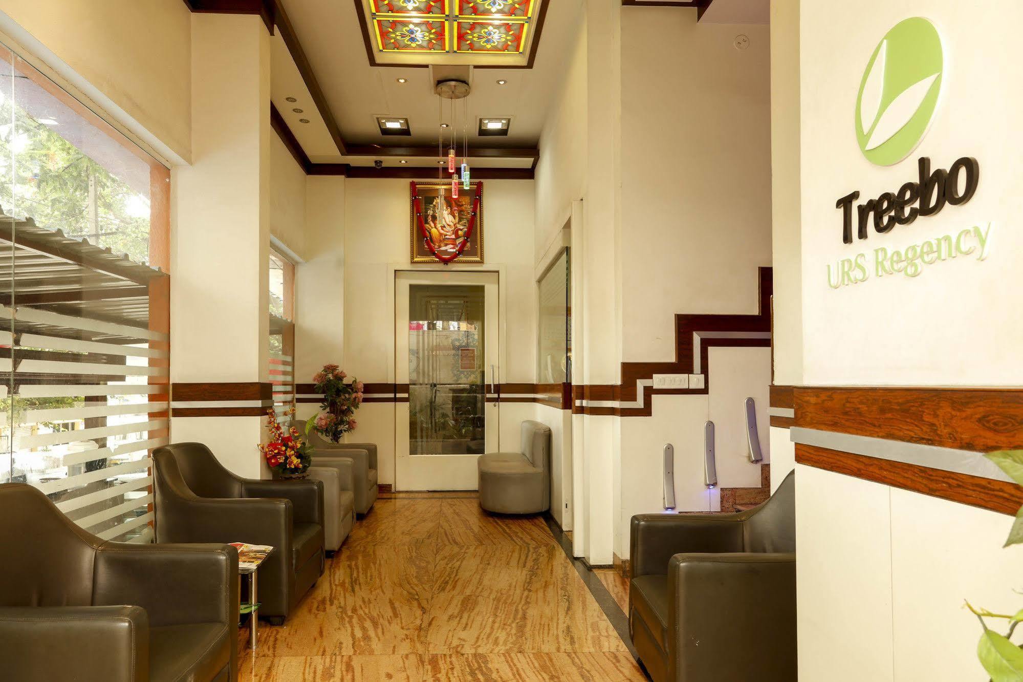 Hotel Treebo Trip Grand Regency Bangalore Esterno foto