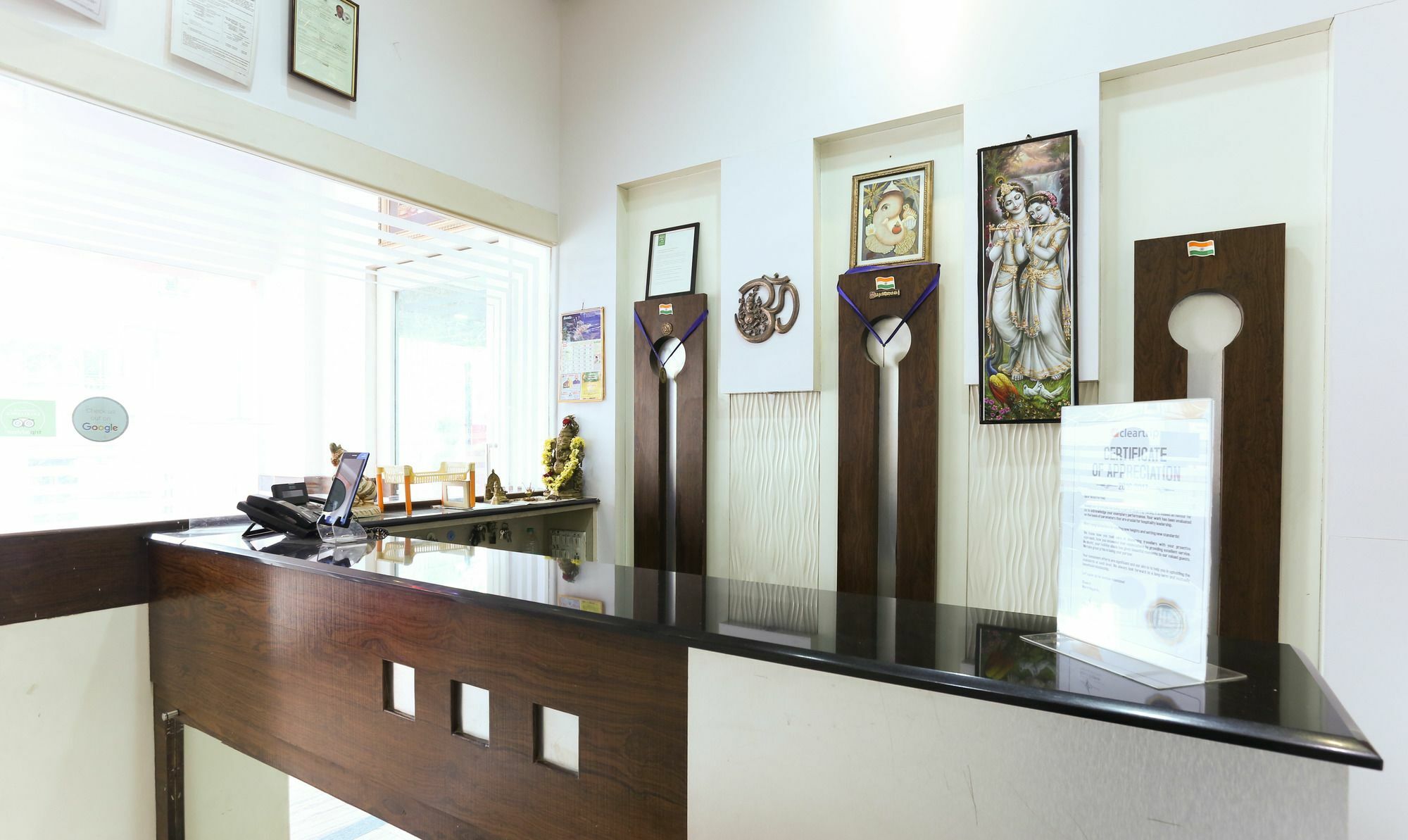 Hotel Treebo Trip Grand Regency Bangalore Esterno foto