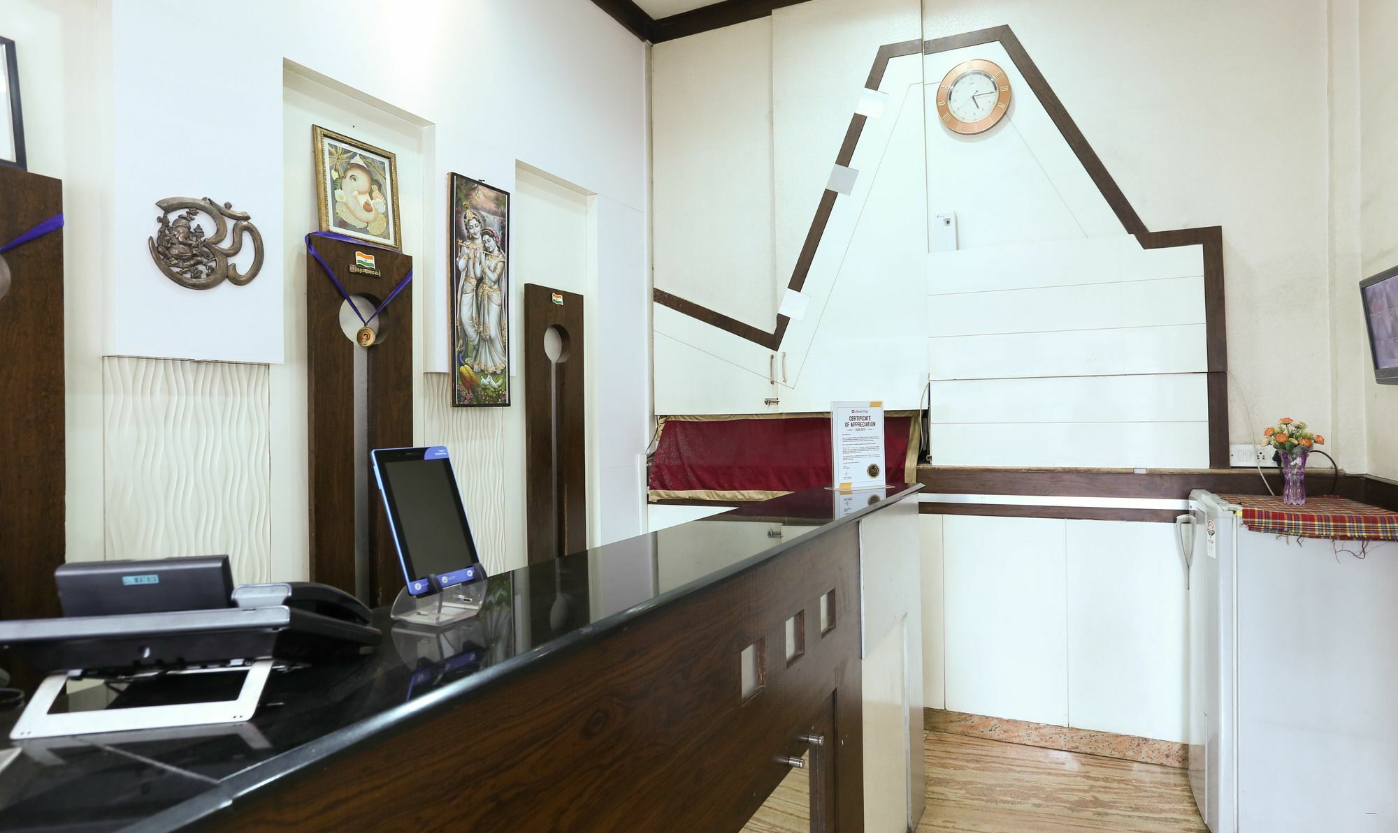 Hotel Treebo Trip Grand Regency Bangalore Esterno foto