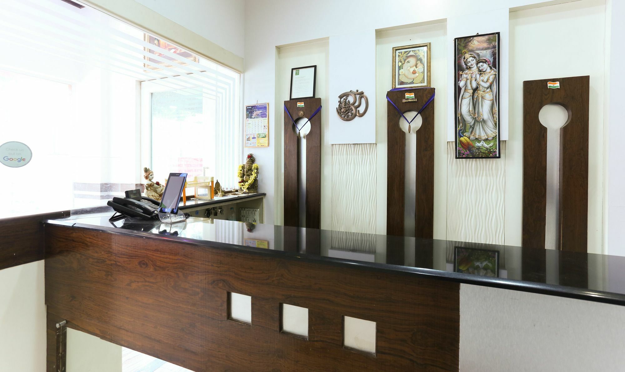 Hotel Treebo Trip Grand Regency Bangalore Esterno foto